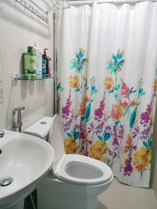 Cubao Manhattanheights U31n Tb, Unit Apartment